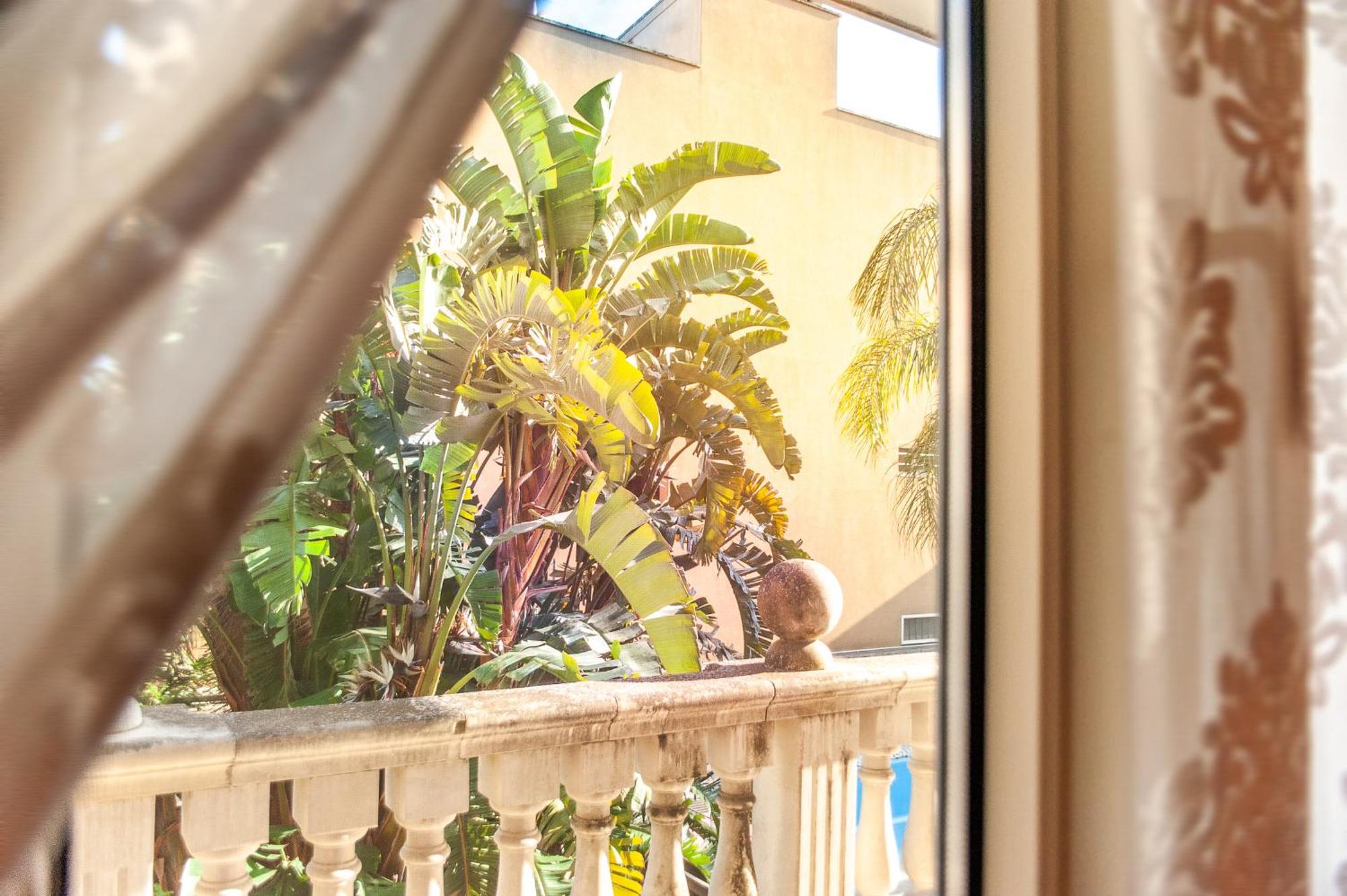 Bed & Breakfast Sea Garden -